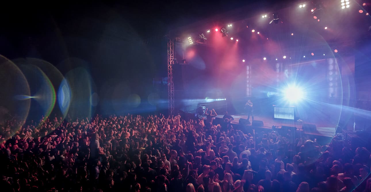 Attendees-at-a-live-event-post-COVID-19