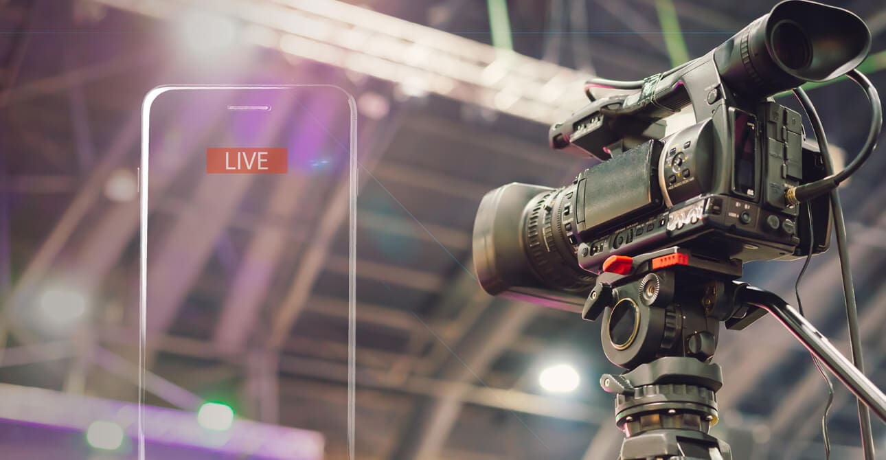 Camera-streaming-a-hybrid-event-to-online-audience